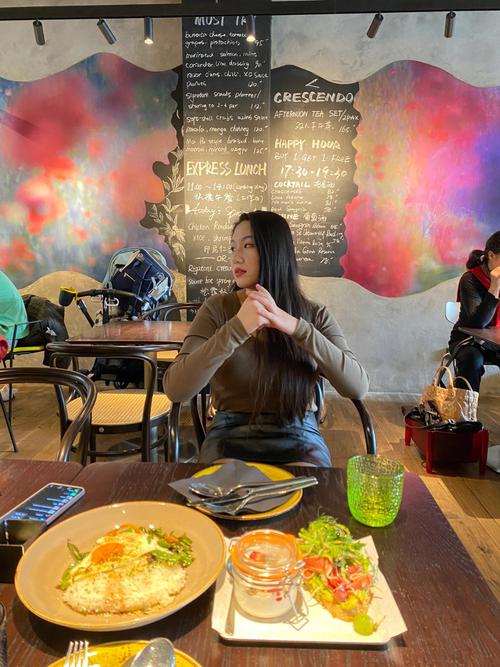 高小英整容(高小英身材) 高小英整容(高小英身材)