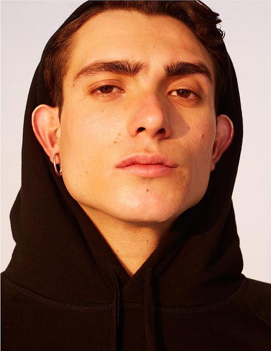 万茜和徐佳是什么关系