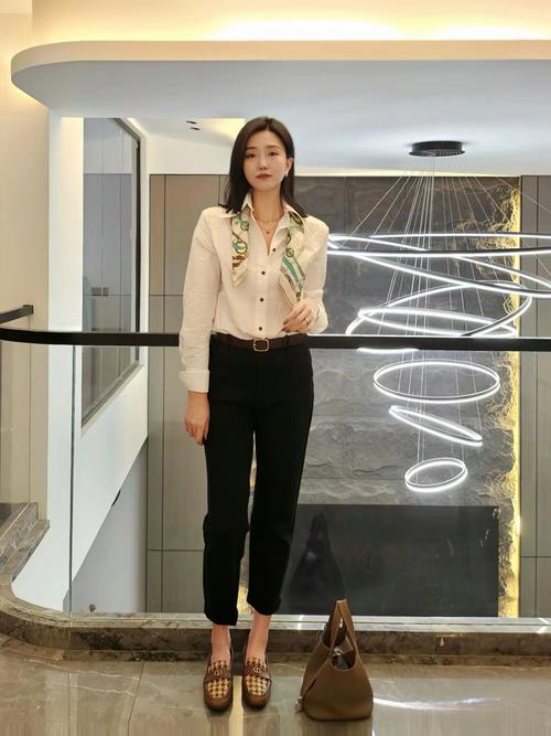 黄轩现任女友宋昰昀资料